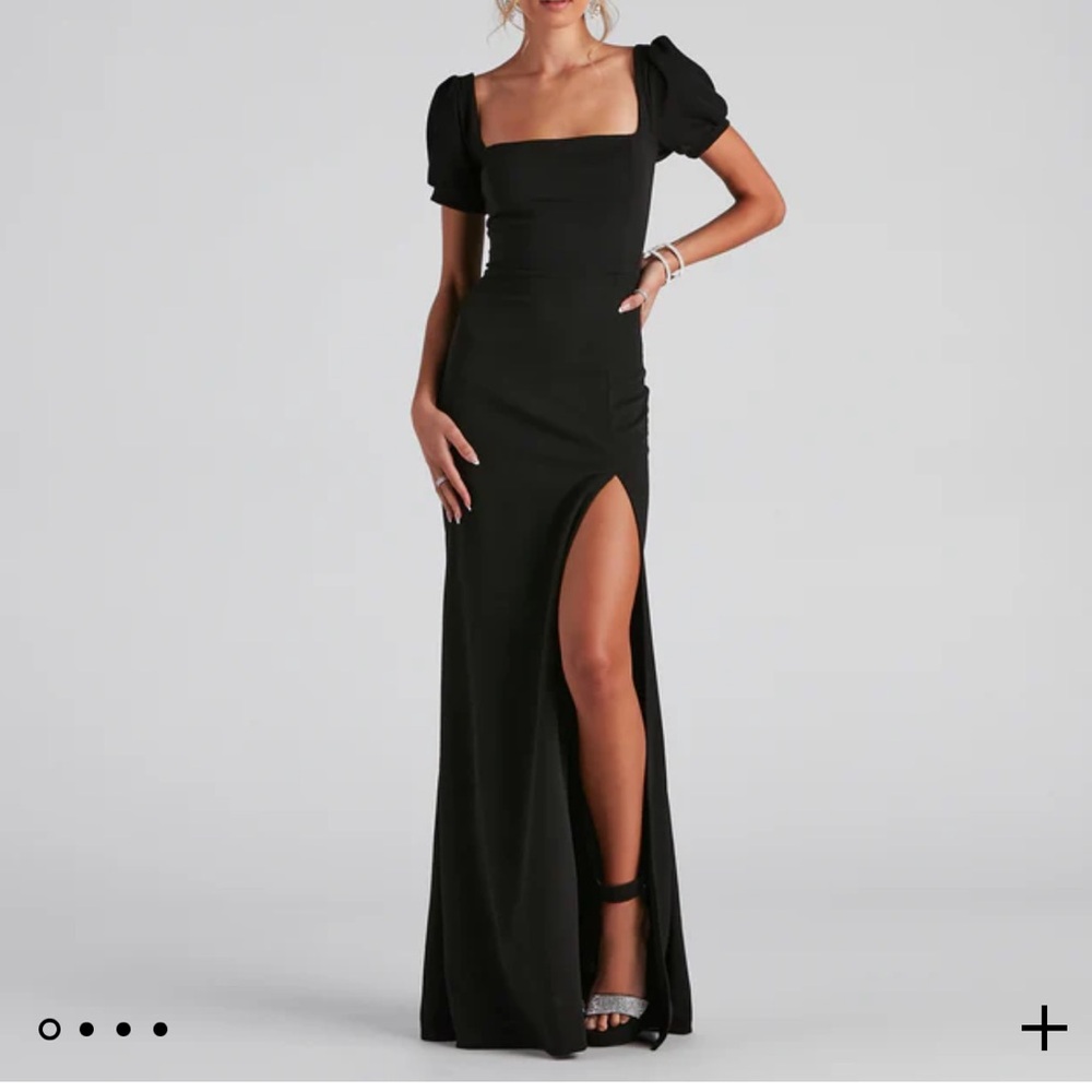 NWT Denali Formal Puff Sleeve Dress